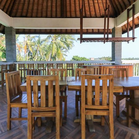 Coconut Boutique Resort Senggigi Esterno foto