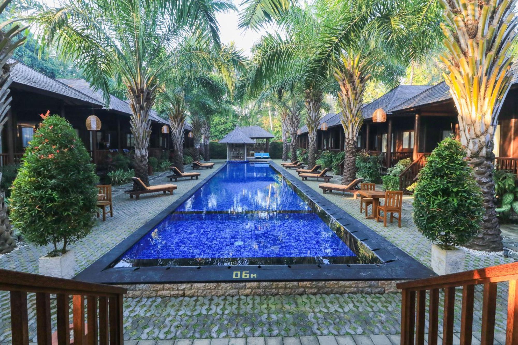 Coconut Boutique Resort Senggigi Esterno foto