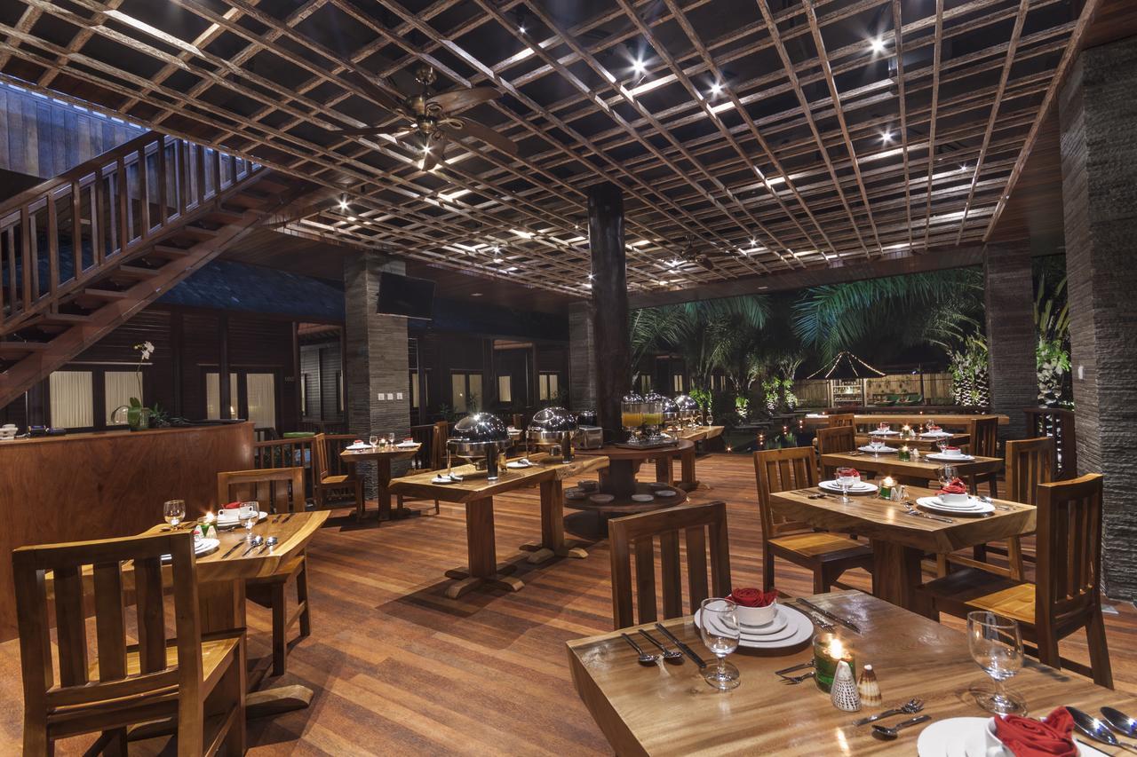 Coconut Boutique Resort Senggigi Esterno foto